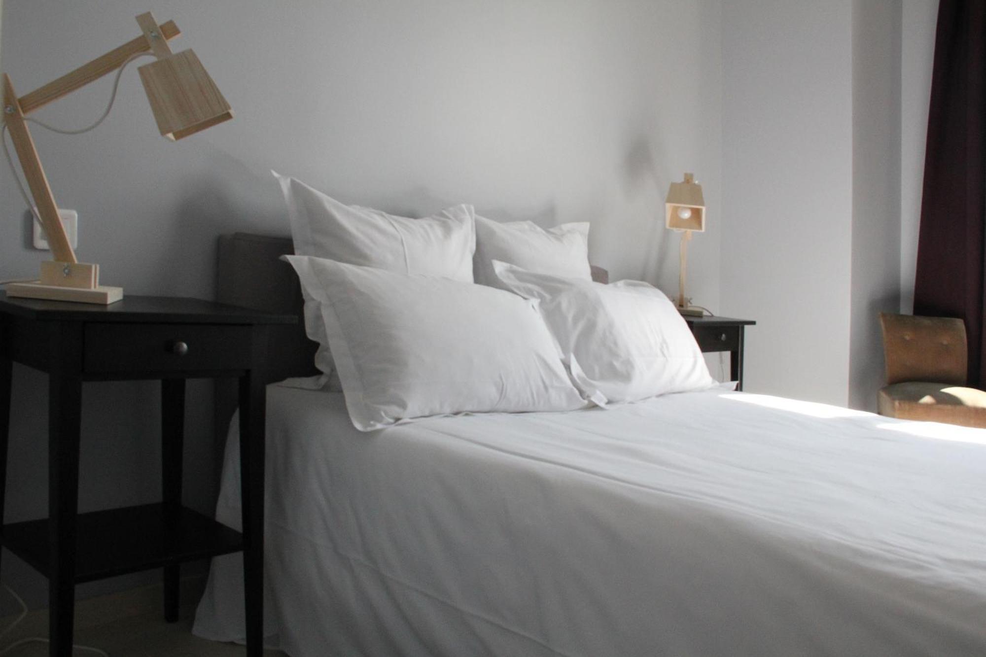 Hotel Courtille De Solutre Екстер'єр фото