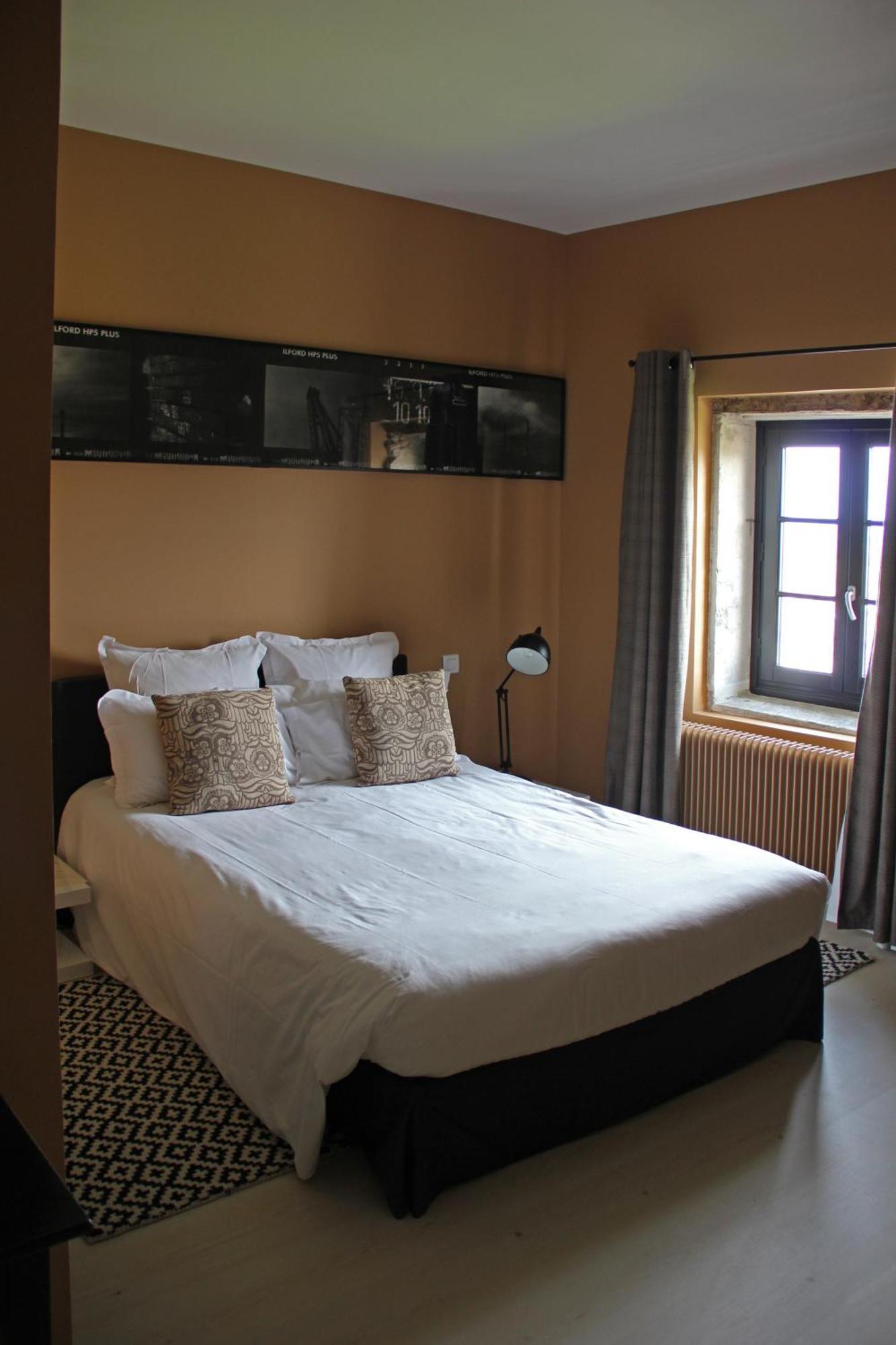 Hotel Courtille De Solutre Екстер'єр фото